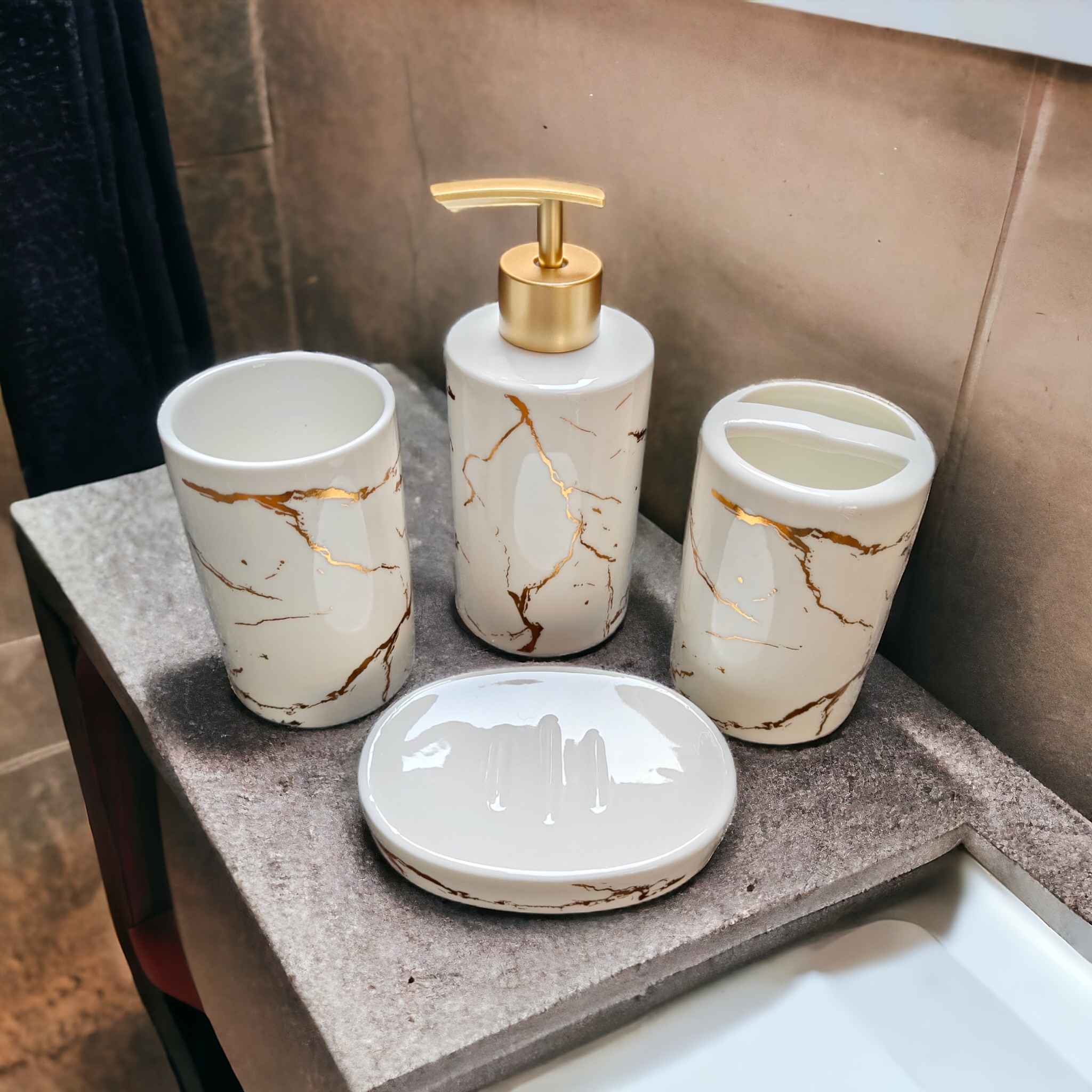 Ceramic Bathroom Accessories Set Ceramic - 4 Pieces Bathroom Accessories Set in Maharashtra, Uttar Pradesh, Tamil Nadu, Kerala